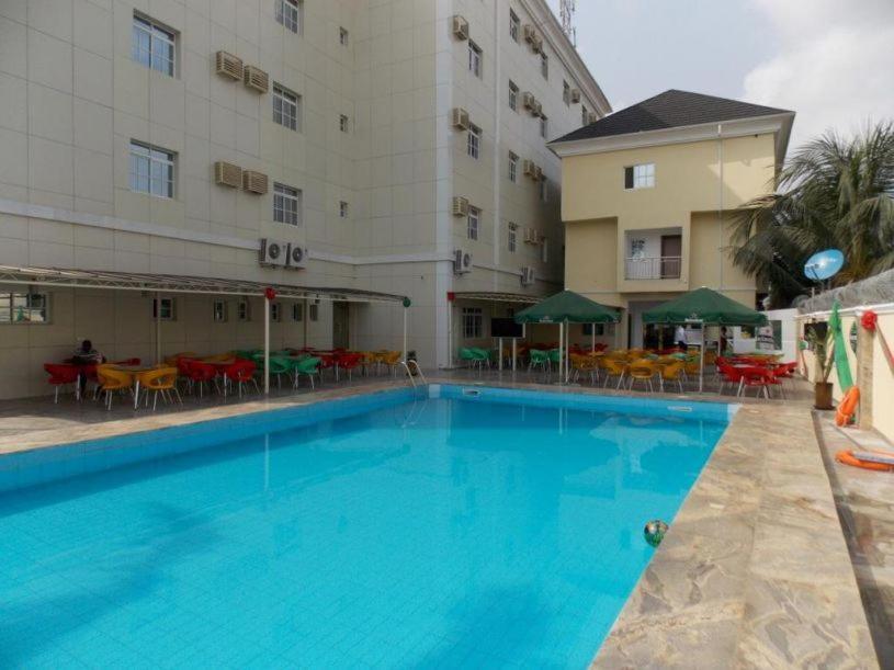 Immaculate Royal Int'L Hotel Owerri Exterior photo