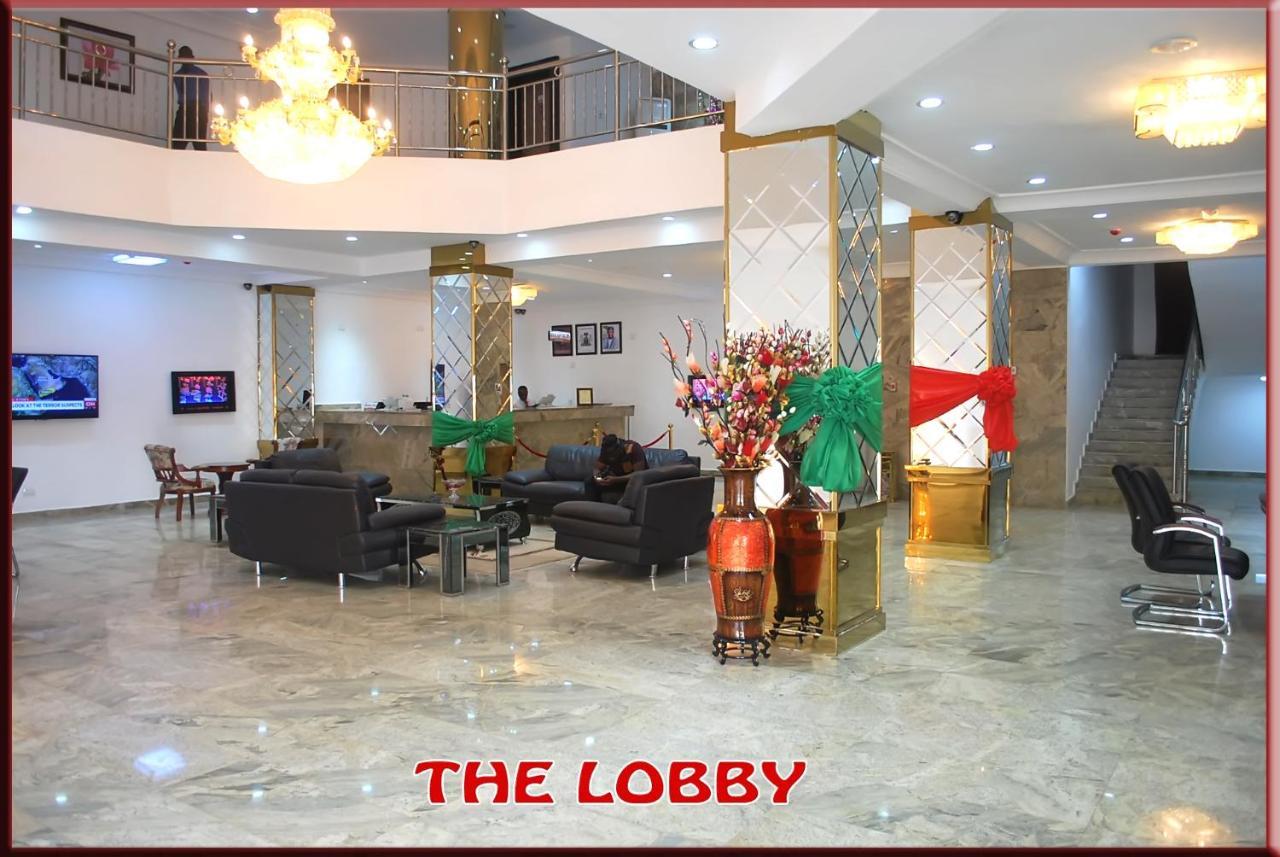 Immaculate Royal Int'L Hotel Owerri Exterior photo
